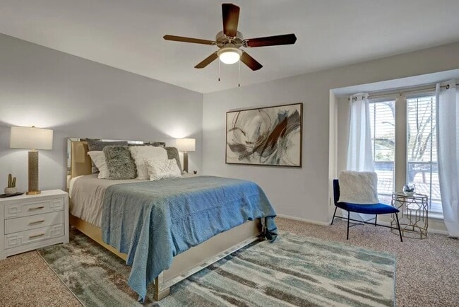 Building Photo - Lifestyle Convenience Meets Natural Beauty
