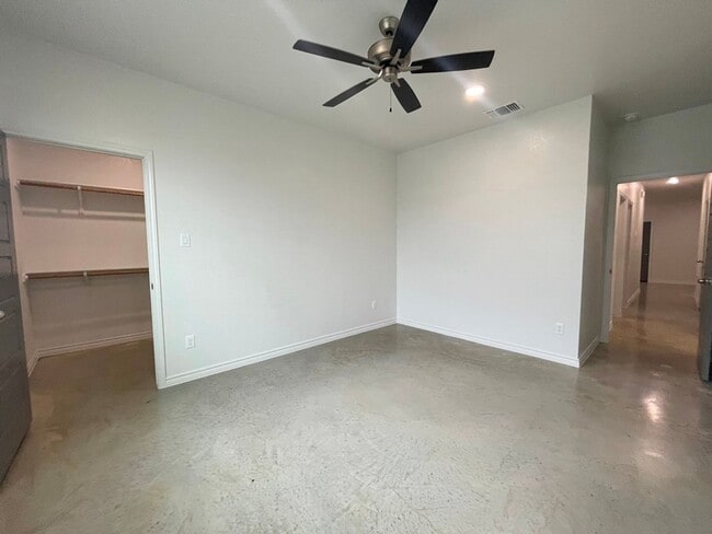 Building Photo - 224 Riptide Dr