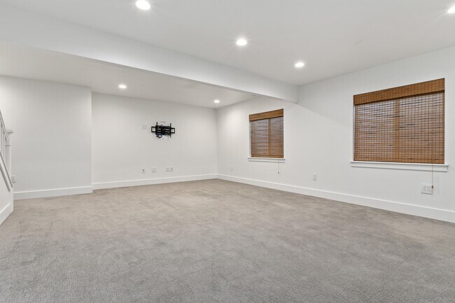 Building Photo - 14806 Queens Garden Ln