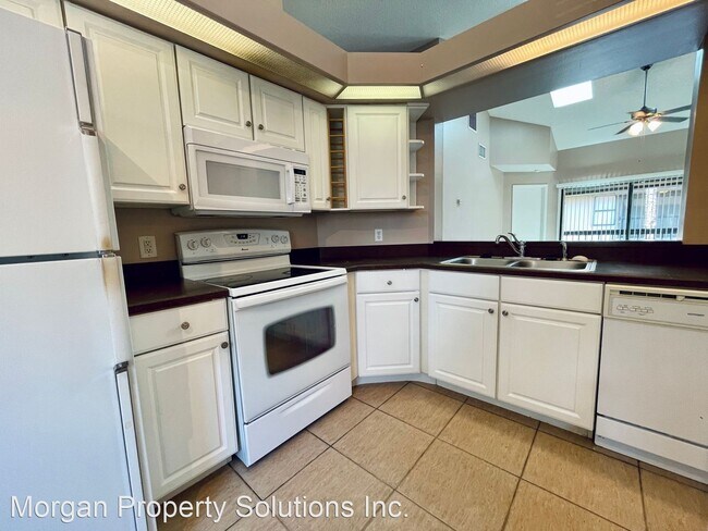 Building Photo - 3 br, 3 bath House - 3000 S. Semoran Blvd. #6