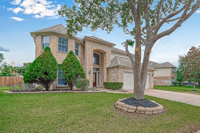 Building Photo - 1007 Riverchase Dr