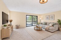 Building Photo - 612 Pine Ridge Pl