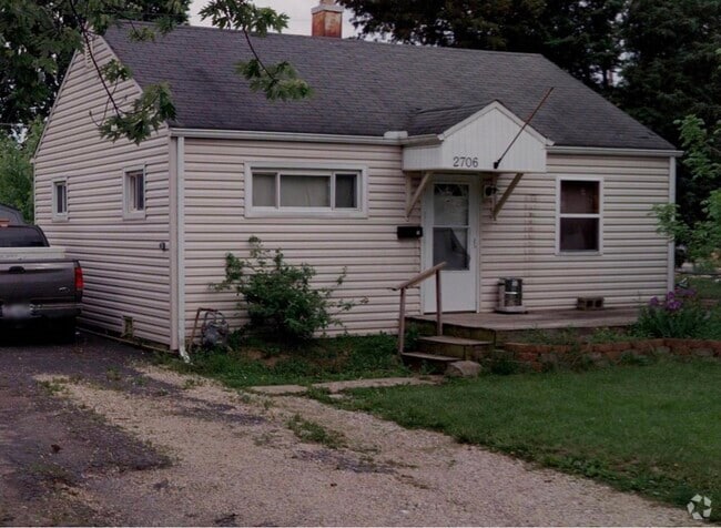 Building Photo - 2706 Osceola Ave