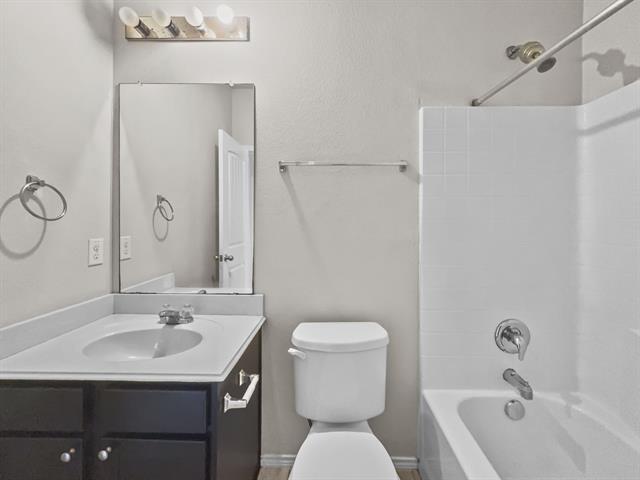 Building Photo - 4604 Sleepy Meadows Dr