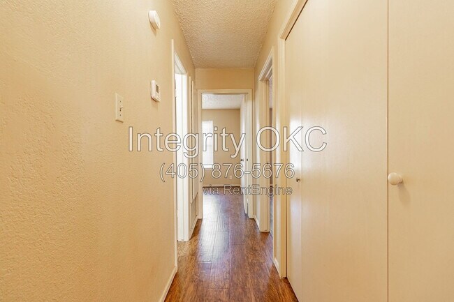 Building Photo - 618 Welston Cir