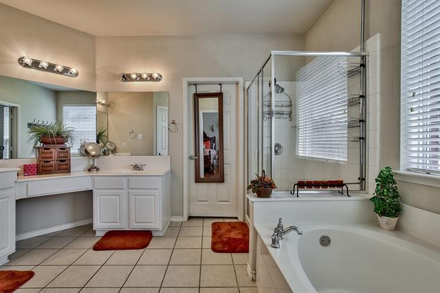 Building Photo - 1607 Balboa Ln
