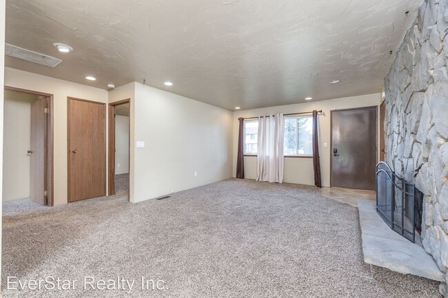 Building Photo - 2 br, 1 bath House - 6717 W 1st Ave