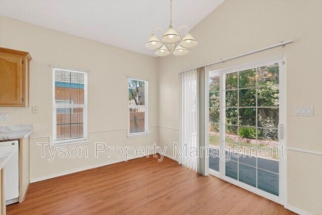 Building Photo - 7411 Peregrine Rd NE