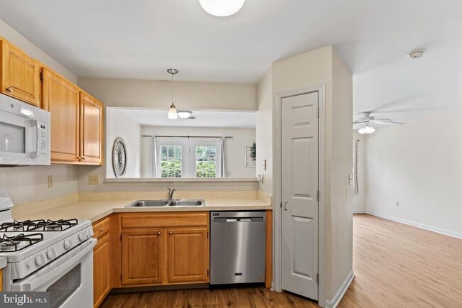 Building Photo - 149 Cardinal Ln