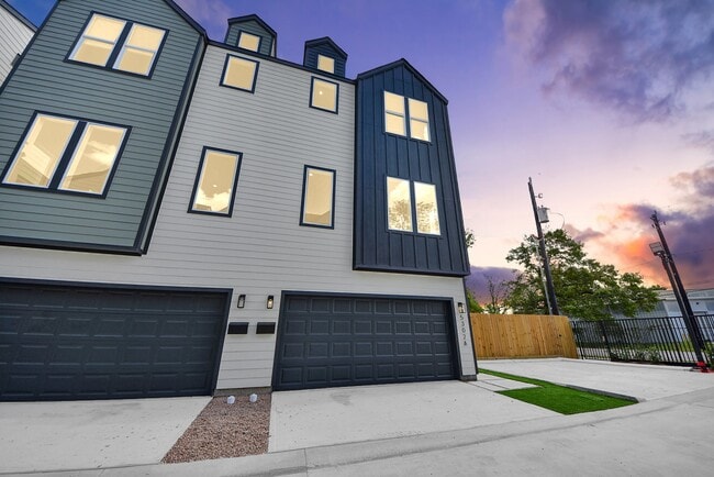 Building Photo - 5302 Kindred Gdn Ln