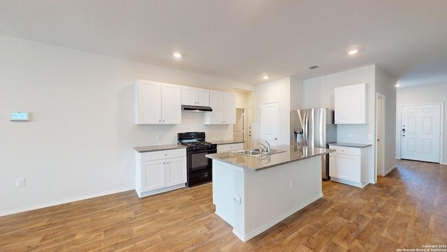 Building Photo - 2920 Panther Spg