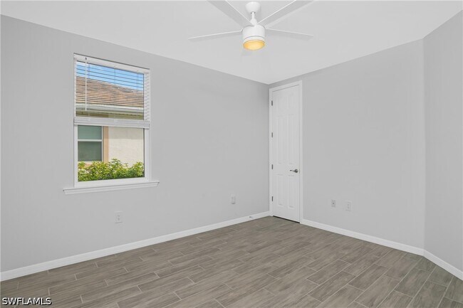 Building Photo - 14559 Edgewater Cir