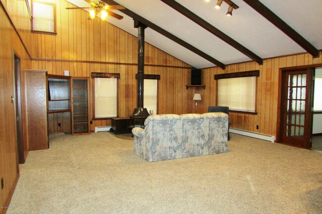 Building Photo - Unique 2 Bedroom with Large Office of US 64
