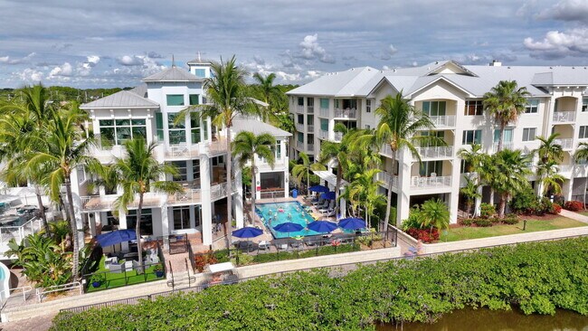 Building Photo - 275 NW Flagler Ave