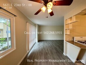 Building Photo - Beautifully Renovated 1 Bed / 1 Bath Apart...