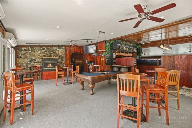 Building Photo - 1003 Beech Mountain Pkwy