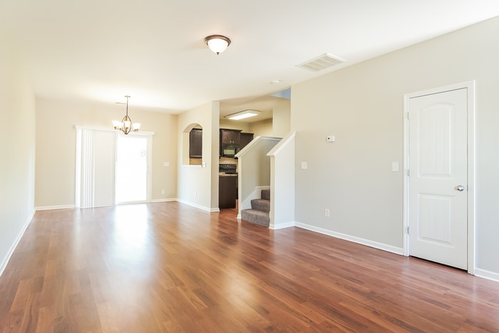 Building Photo - 160 Green Wood Cir