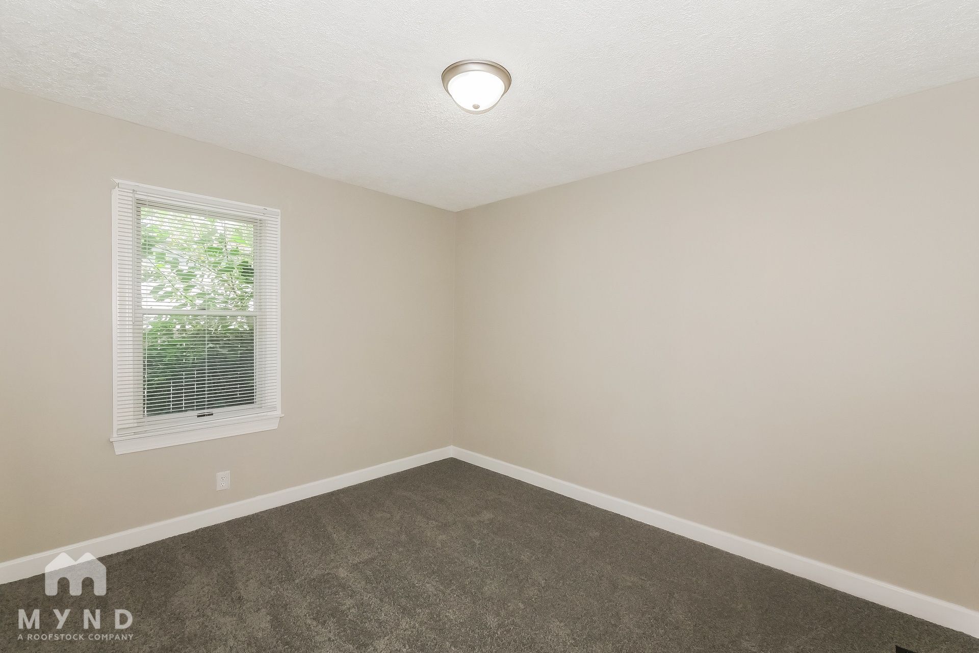 Building Photo - 2021 N Drexel Ave