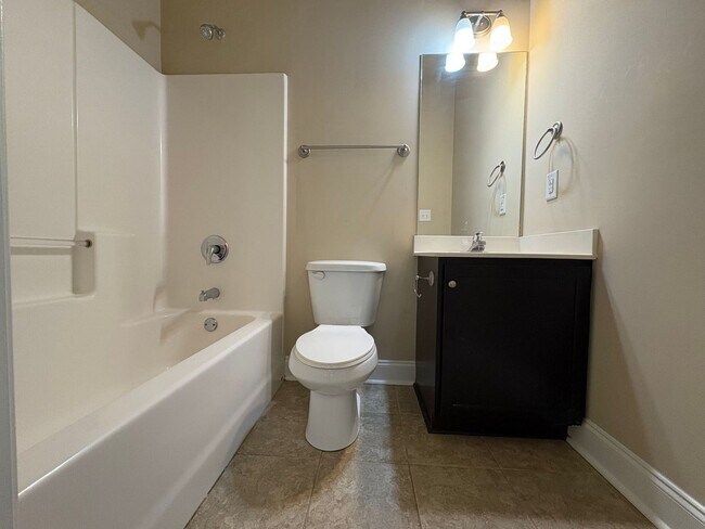 Building Photo - PRE-LEASING FOR AUGUST 6TH, 2026!