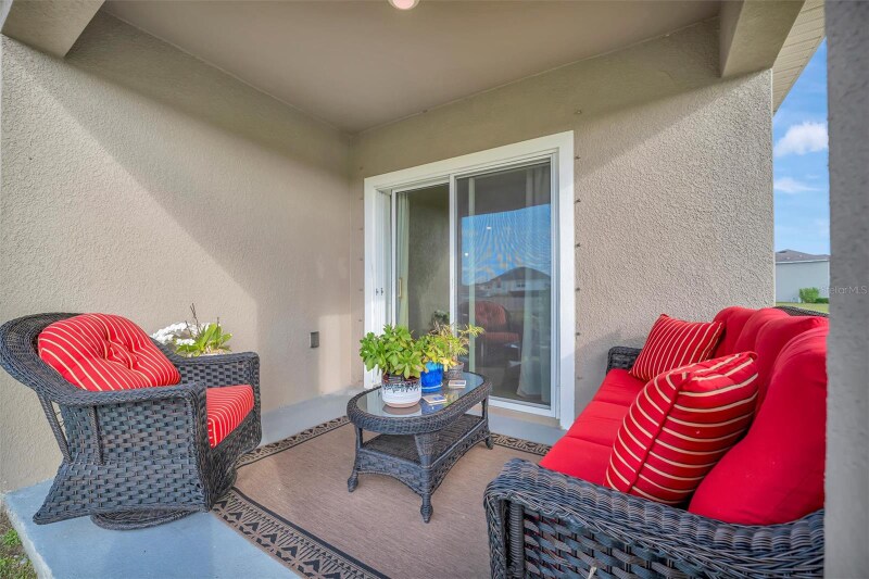 Building Photo - 16341 Little Garden Dr