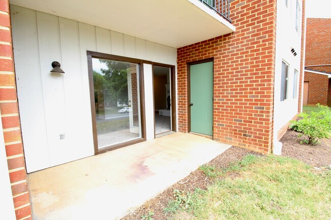 Building Photo - 3 bedroom condo for rent with great sunris...