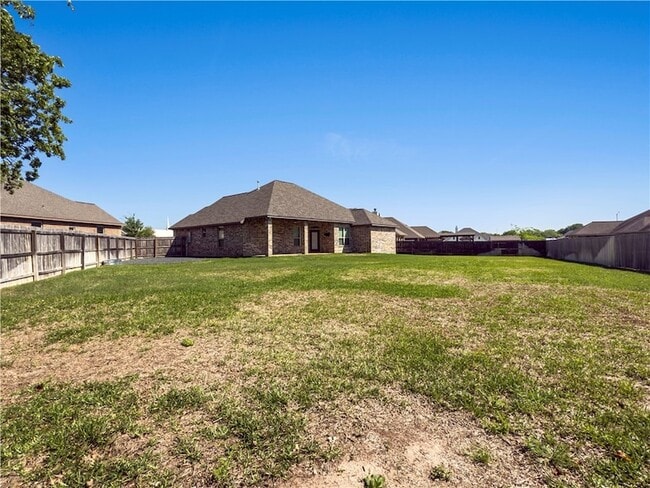 Building Photo - 2713 Colony Vis Ct