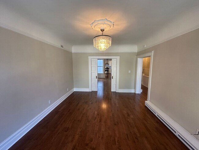 Building Photo - 817-821 Oak Street (7057r)