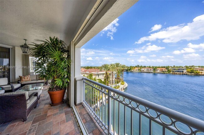 Building Photo - 19925 NE 39th Pl