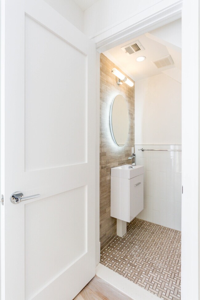 powder room on the 1st floor - 313 Court St