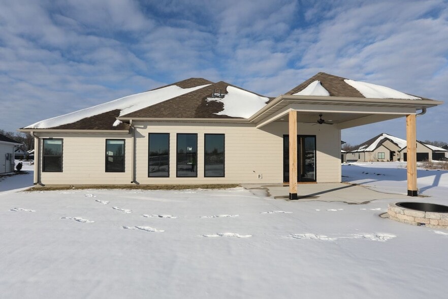 Building Photo - 4408 Royal County Rd