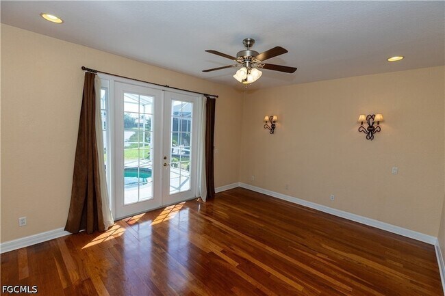 Building Photo - 8789 Paseo De Valencia St