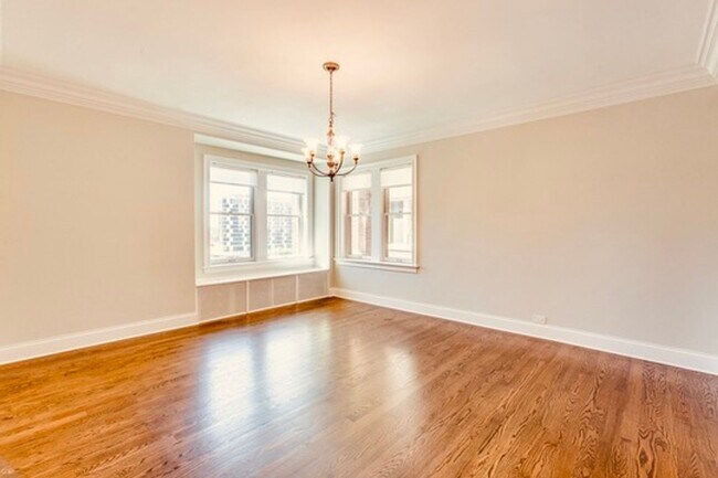 Building Photo - Exquisite 2-Bed, 2-Bath Luxury Condo in th...