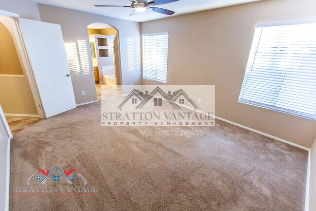 Building Photo - 4831 W Kristal Way