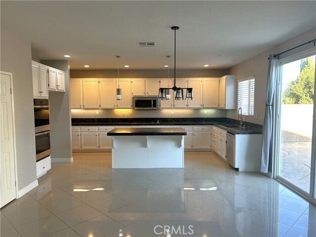 Building Photo - 11855 Silver