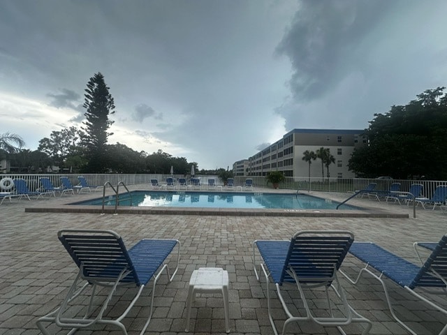 Building Photo - 14831 Park Lake Dr