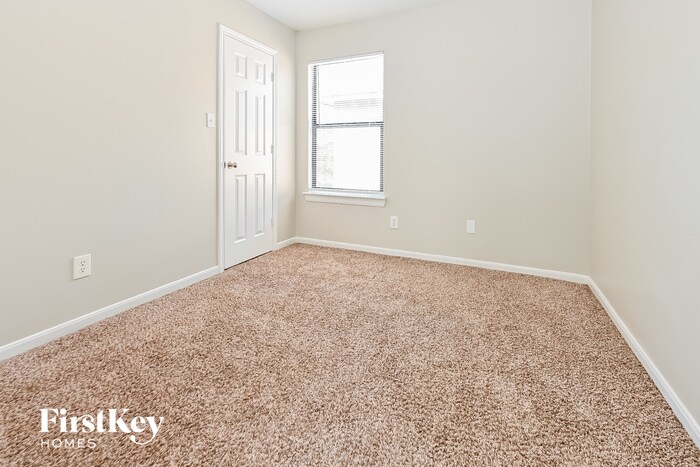 Building Photo - 2923 La Estancia Ln