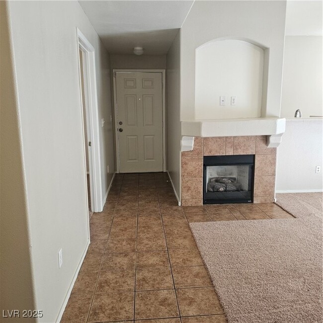 Building Photo - 9050 W Warm Springs Rd