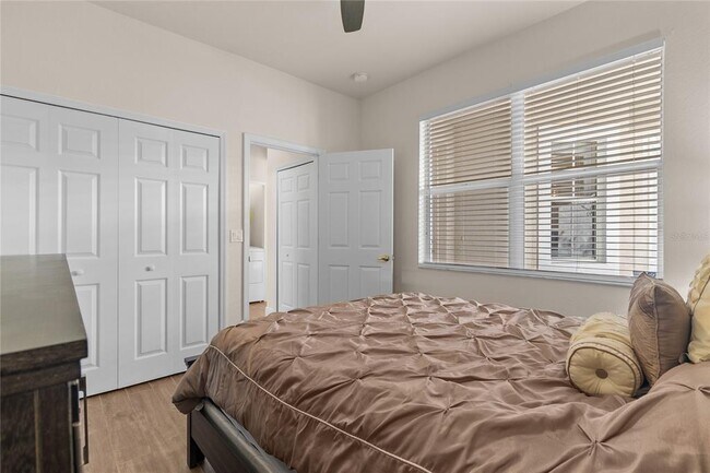 Building Photo - 1937 Scarlett Ave