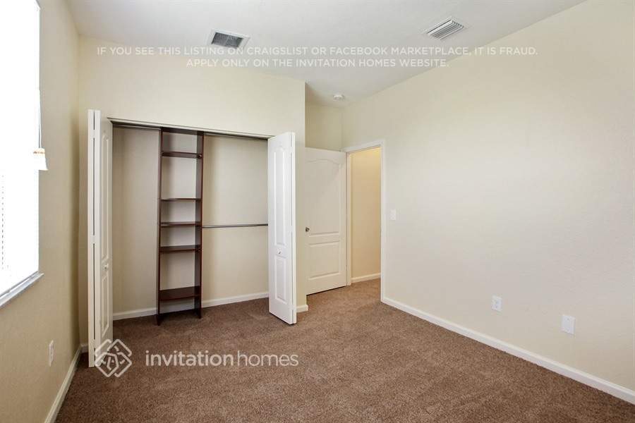 Building Photo - 2208 NE 41st Ave