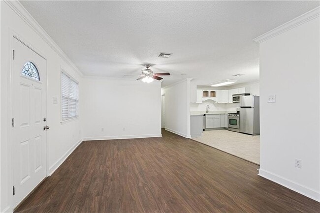 Building Photo - 3577 W Louisiana State Dr