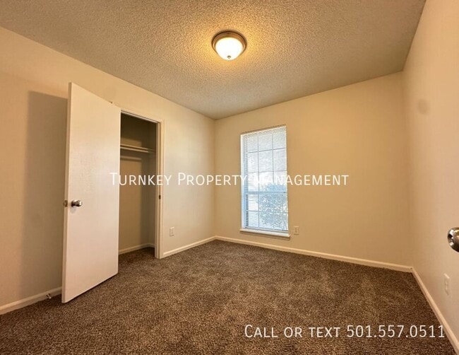 Building Photo - 1809 Lynette Dr
