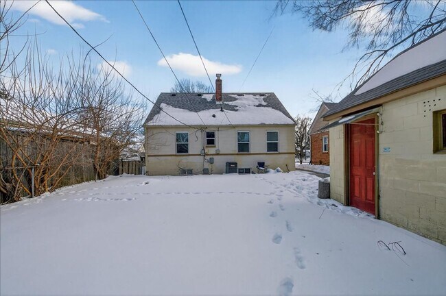 Building Photo - 1506 N Linwood Ave