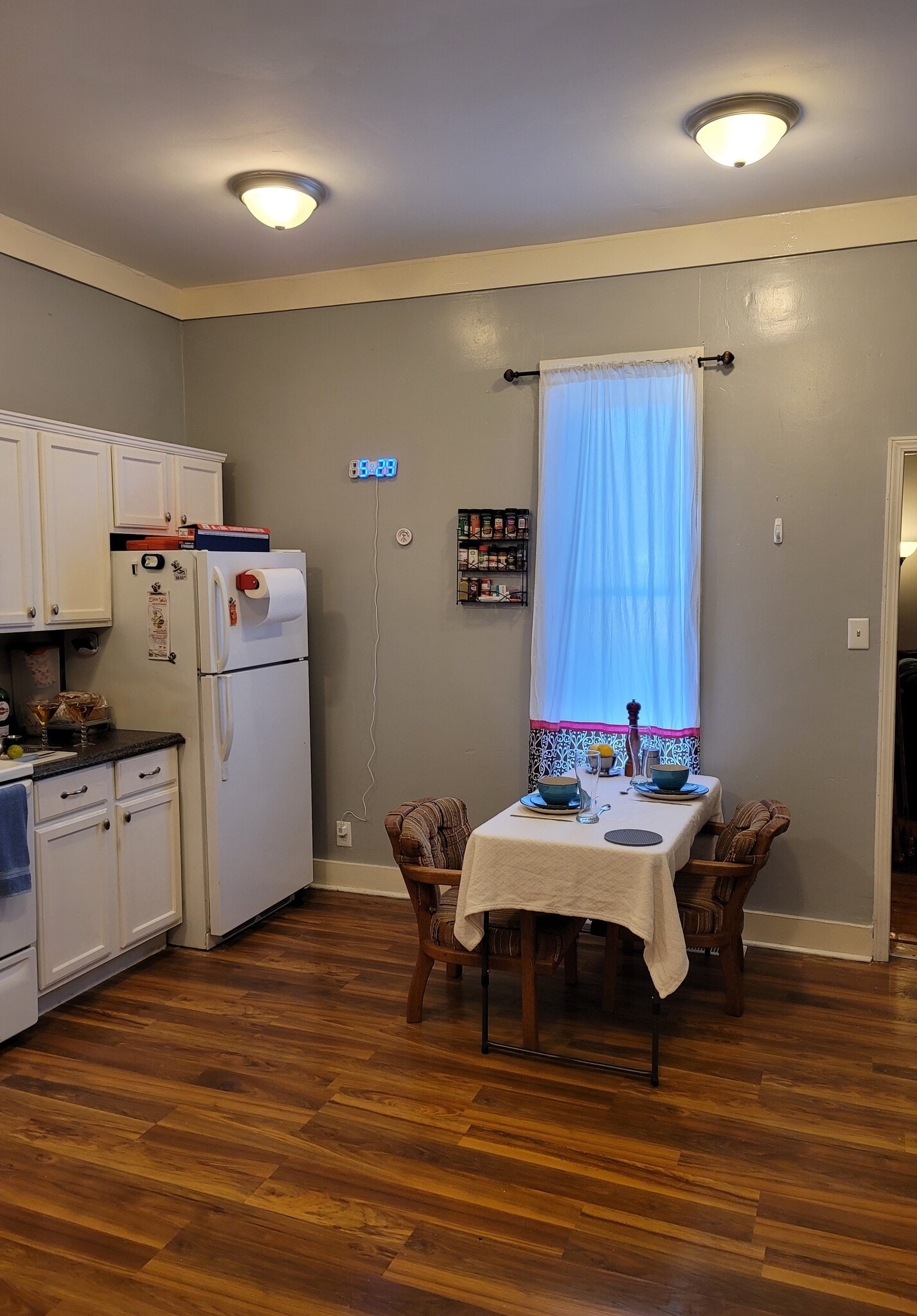 Kitchen - 628 Clark Ave