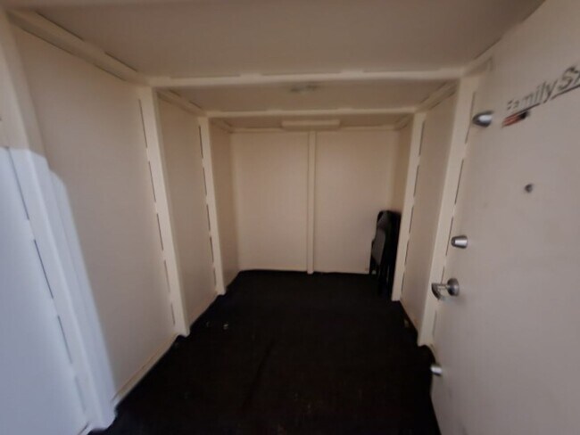 Building Photo - 1/2 OFF 1st Month's Rent