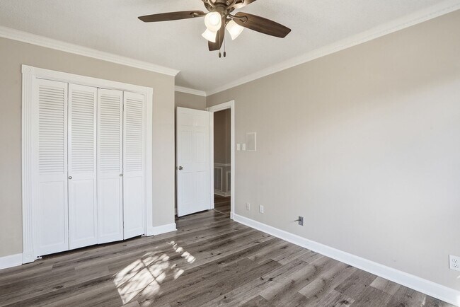 Building Photo - Mayfair Home For Lease with Backyard Oasis!