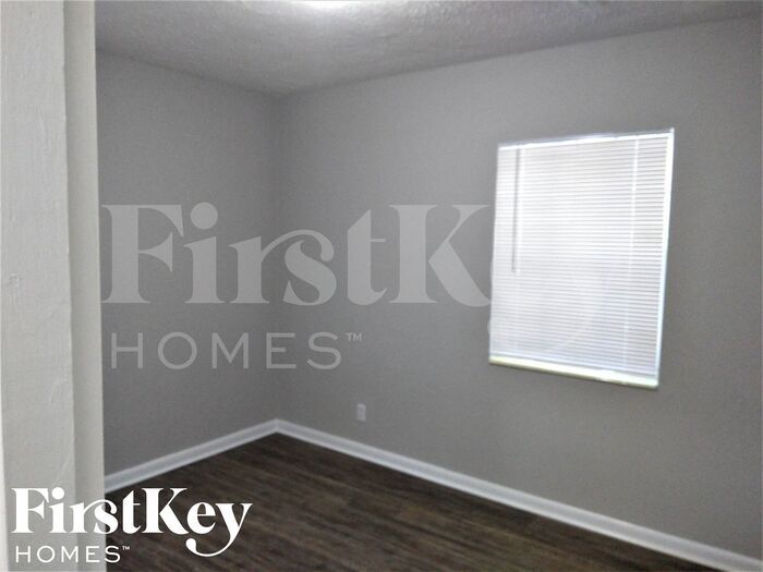 Building Photo - 4106 N Terrace Dr