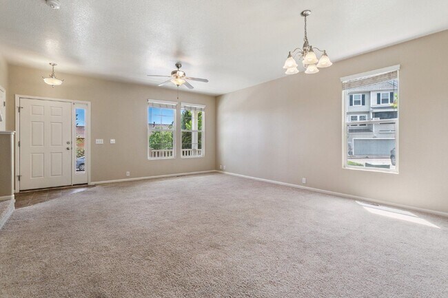 Building Photo - 2704 Stonecrop Ridge Grove