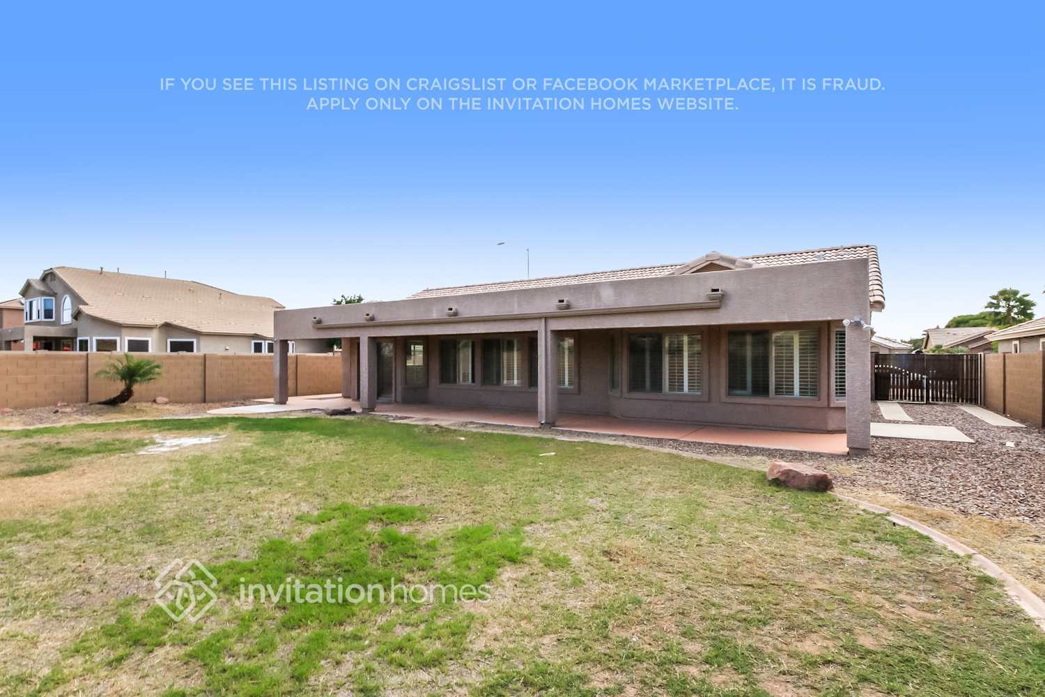 Building Photo - 11240 E Roselle Ave