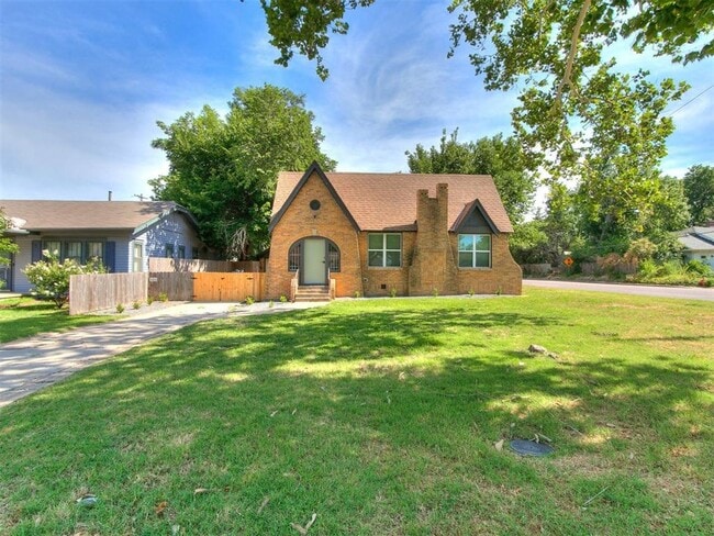 Primary Photo - 2040 NW 20th St