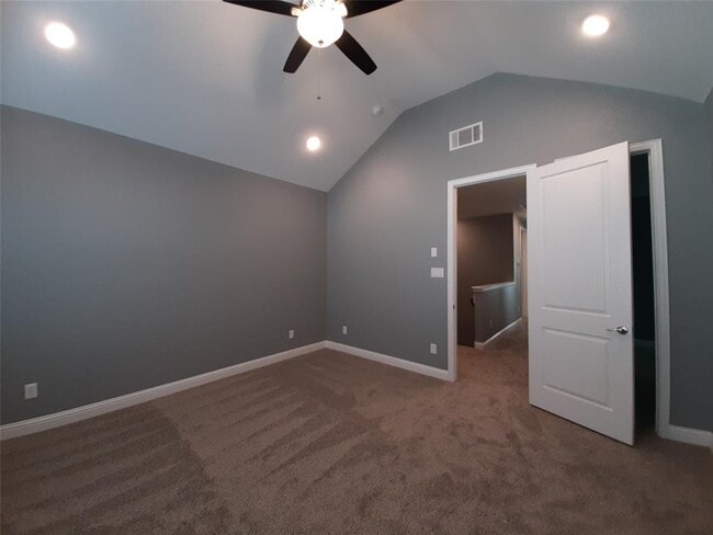 Building Photo - 5439 Camaguey St